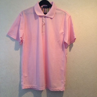 ピンクのポロシャツ(ポロシャツ)