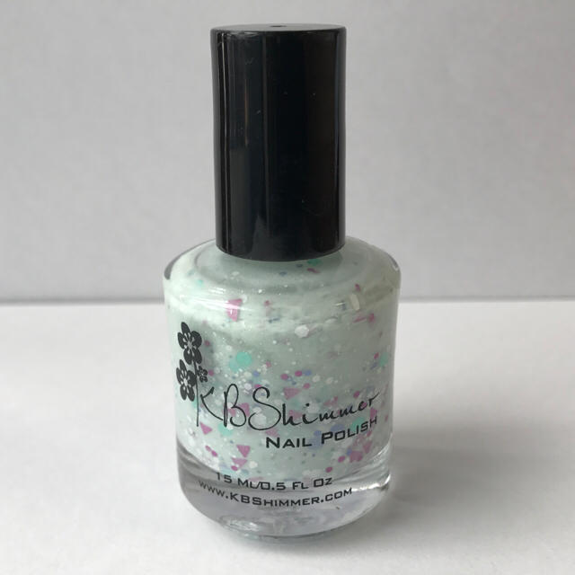 KBShimmer(ケイビーシマー)のKBshimmer COOL HAND CUKE コスメ/美容のネイル(マニキュア)の商品写真