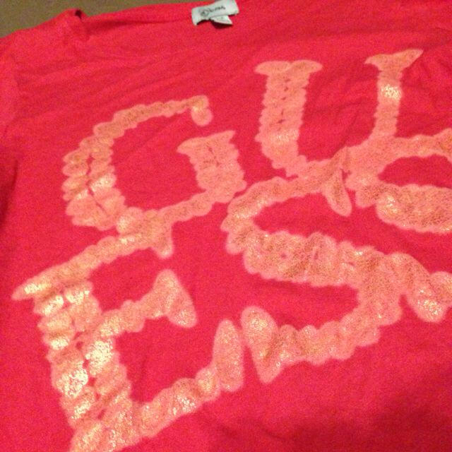 GUESS(ゲス)の夏物大処分！GUESS レディースのトップス(Tシャツ(半袖/袖なし))の商品写真