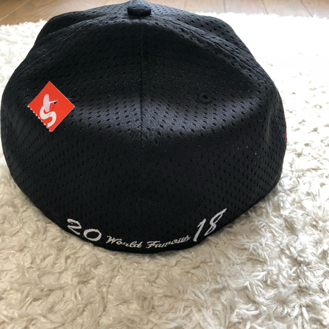 Supreme(シュプリーム)のsupreme シュプリーム ニューエラ キャップ メンズの帽子(キャップ)の商品写真