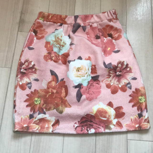 rienda(リエンダ)のrienda 花柄 ピンク タイトスカート S レディースのスカート(ミニスカート)の商品写真