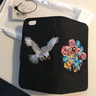 ジュエティ(jouetie)の新品未使用定価5000円jouetie刺繍 iphoneケース(iPhoneケース)