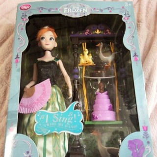 ディズニー(Disney)の日本未発売 レア アナと雪の女王 アナ 戴冠式 シンギングドール(ぬいぐるみ/人形)