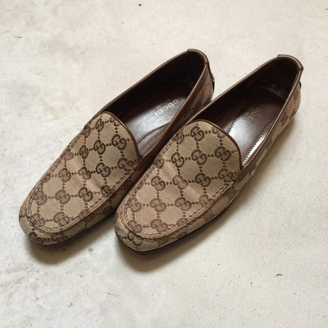 Gucci(グッチ)のGUCCI ローファー レディースの靴/シューズ(ローファー/革靴)の商品写真