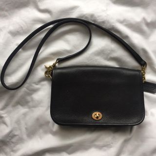 コーチ(COACH)のold coach オールドコーチ 黒 ブラック(ショルダーバッグ)