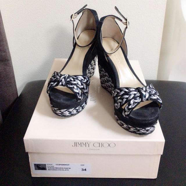 JIMMY CHOO(ジミーチュウ)のキャリー様専用 レディースの靴/シューズ(サンダル)の商品写真