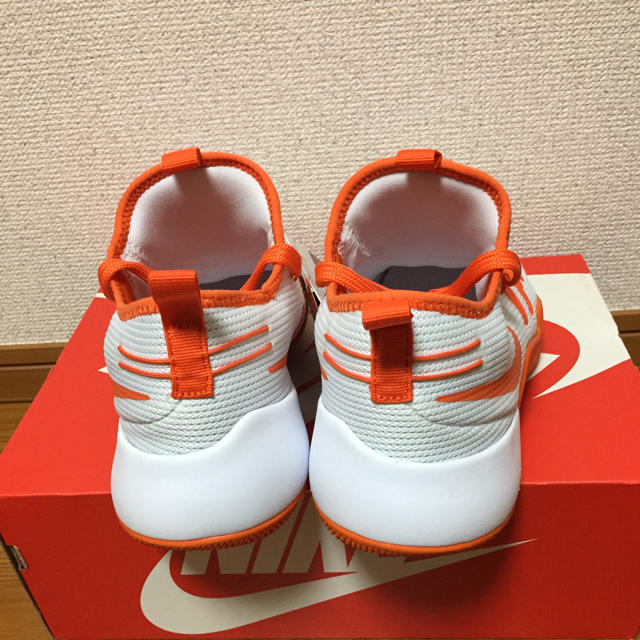 NIKE(ナイキ)の26.0㎝ 新品 ナイキ NIKE ハイパーシフト TB JP メンズの靴/シューズ(スニーカー)の商品写真