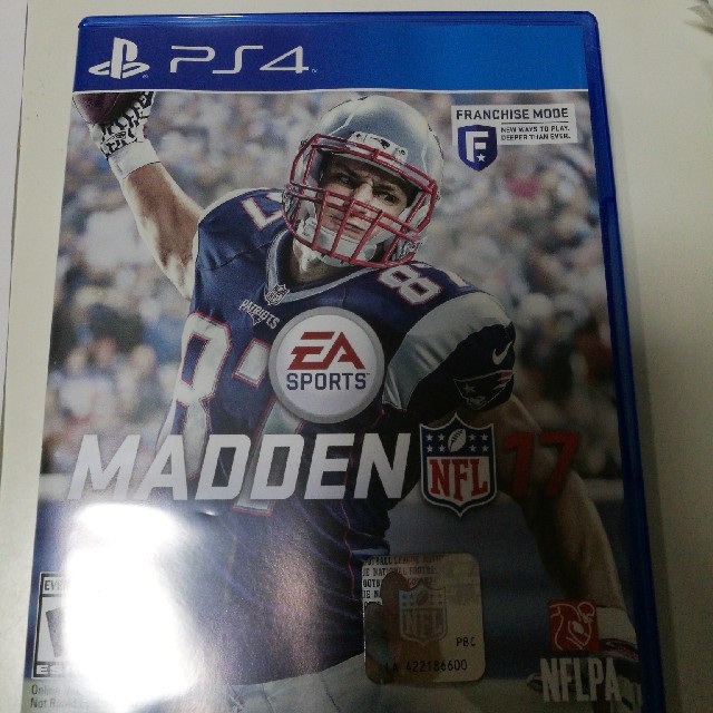 MADDEN17 エンタメ/ホビーのゲームソフト/ゲーム機本体(家庭用ゲームソフト)の商品写真