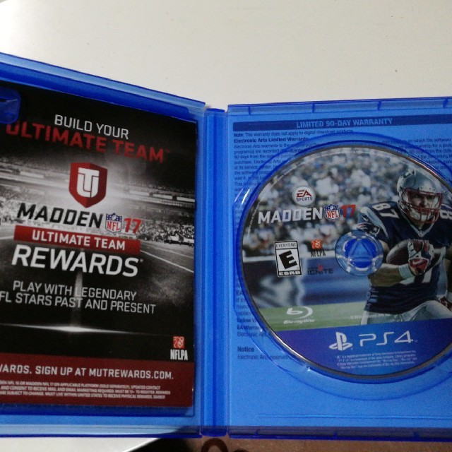 MADDEN17 エンタメ/ホビーのゲームソフト/ゲーム機本体(家庭用ゲームソフト)の商品写真