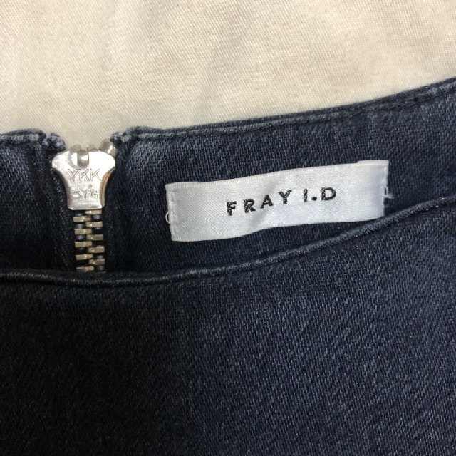 FRAY I.D(フレイアイディー)の【最終値下げ】FRAY I.D / タイトデニムワンピース レディースのワンピース(ミニワンピース)の商品写真