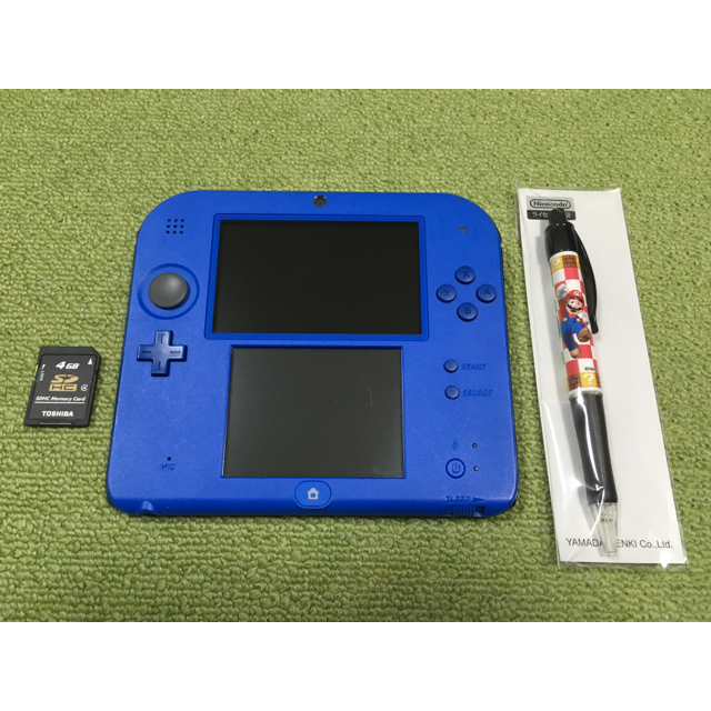 ニンテンドー2DS(ニンテンドー2DS)のニンテンドー2DS ブルー タッチペン・SDカード付き エンタメ/ホビーのゲームソフト/ゲーム機本体(携帯用ゲーム機本体)の商品写真