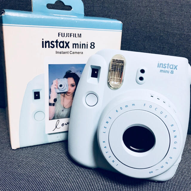 富士フイルム(フジフイルム)のチェキ instax mini 8 スマホ/家電/カメラのカメラ(フィルムカメラ)の商品写真