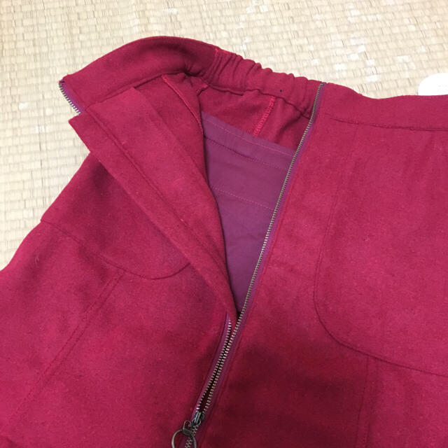 rivet & surge(リベットアンドサージ)の【新品 rivet&surge】赤色スカート レディースのスカート(ミニスカート)の商品写真