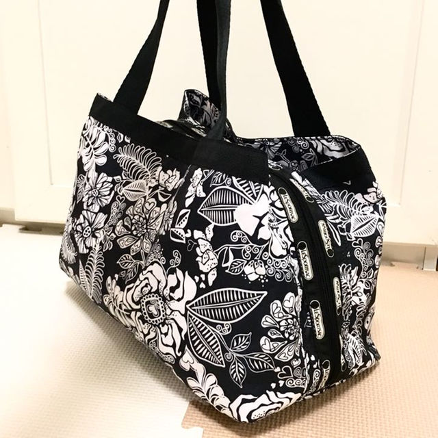 LeSportsac(レスポートサック)の【新品同様】★レスポ★Lesportsac★モリー★ レディースのバッグ(ハンドバッグ)の商品写真