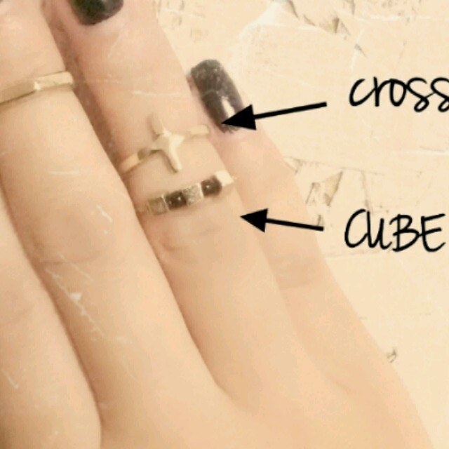 CUBE×blackビーズ★ミディリング レディースのアクセサリー(リング(指輪))の商品写真