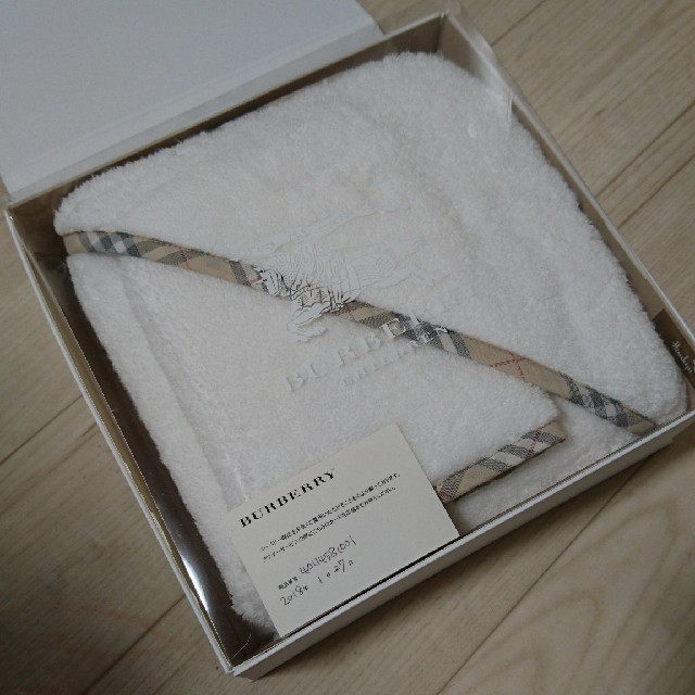 BURBERRY(バーバリー)の【新品・未使用】BURBERRY バーバリー おくるみ キッズ/ベビー/マタニティのこども用ファッション小物(おくるみ/ブランケット)の商品写真