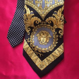 ジャンニヴェルサーチ(Gianni Versace)のネクタイ①⑥ジャンニヴェルサーチ GIANNI VERSACE(ネクタイ)