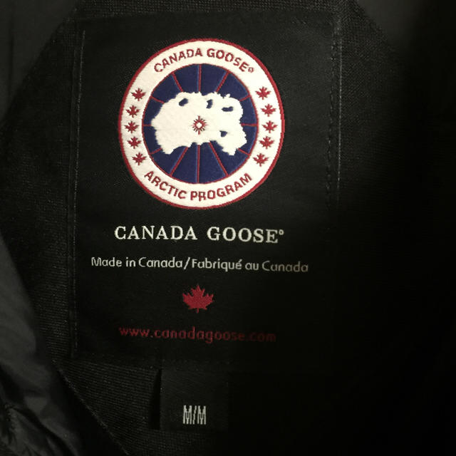 CANADA GOOSE(カナダグース)のカナダグース クレストン ブラックラベル 正規品 美品 メンズのジャケット/アウター(ダウンジャケット)の商品写真