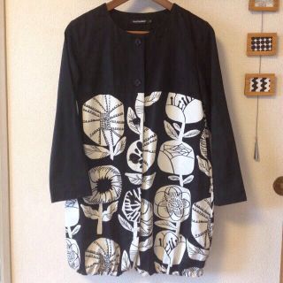 マリメッコ(marimekko)のmarimekko ジャケット(ノーカラージャケット)