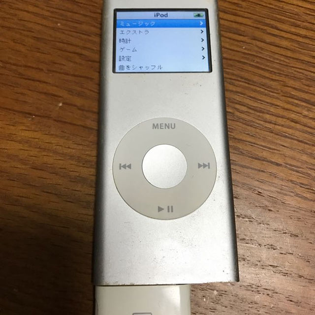 Apple(アップル)のiPod nano 4G 第2世代 スマホ/家電/カメラのオーディオ機器(ポータブルプレーヤー)の商品写真