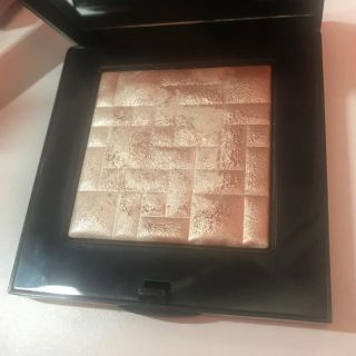 ボビイブラウン(BOBBI BROWN)の【箱付き美品】ボビイブラウン ハイライティングパウダー(フェイスパウダー)