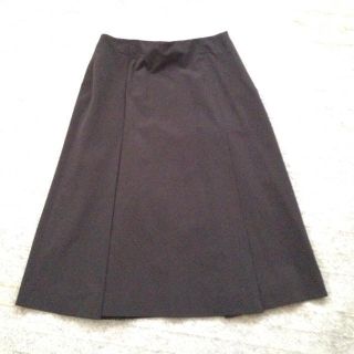 マックスマーラ(Max Mara)の【値下げ中】Max Maraの黒スカート(ひざ丈スカート)