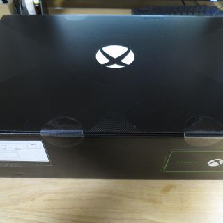 マイクロソフト(Microsoft)のXBox One X Project Scorpio Edition(家庭用ゲーム機本体)