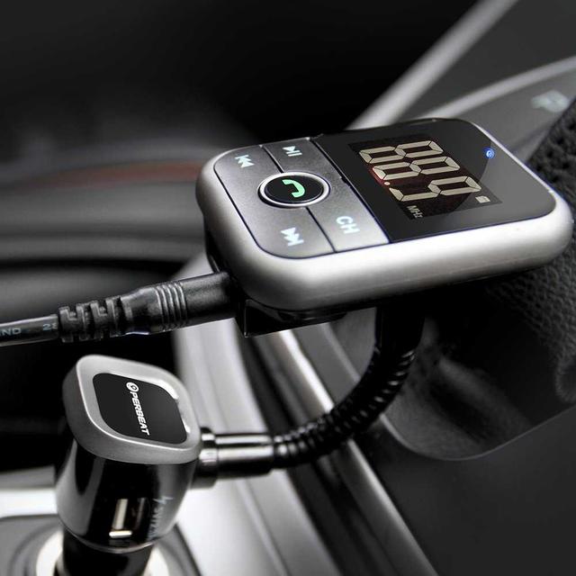 【大人気】bluetooth トランスミッター 自動車/バイクの自動車(カーオーディオ)の商品写真