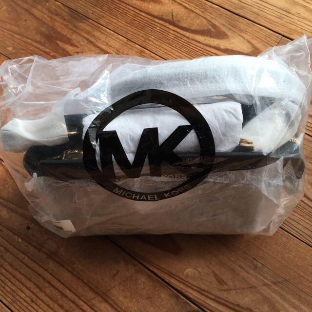 Michael Kors(マイケルコース)のMICHAELKORS ミニショルダーバック レディースのバッグ(ショルダーバッグ)の商品写真