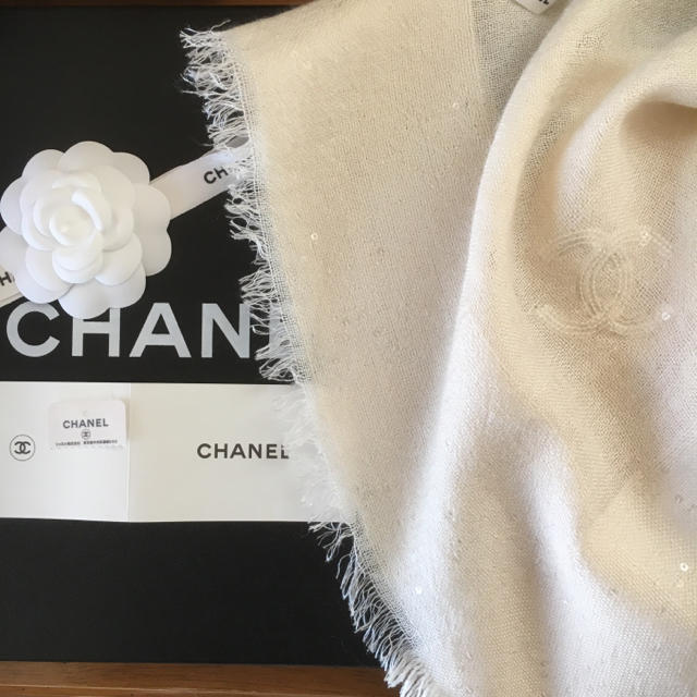 CHANEL(シャネル)のyume様専用 CHANEL カシミアウール ストール レディースのファッション小物(マフラー/ショール)の商品写真