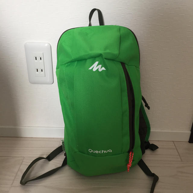 未使用 Quachua(ケシュア) ARPENAZ 10L バックパック キッズ/ベビー/マタニティのこども用バッグ(リュックサック)の商品写真