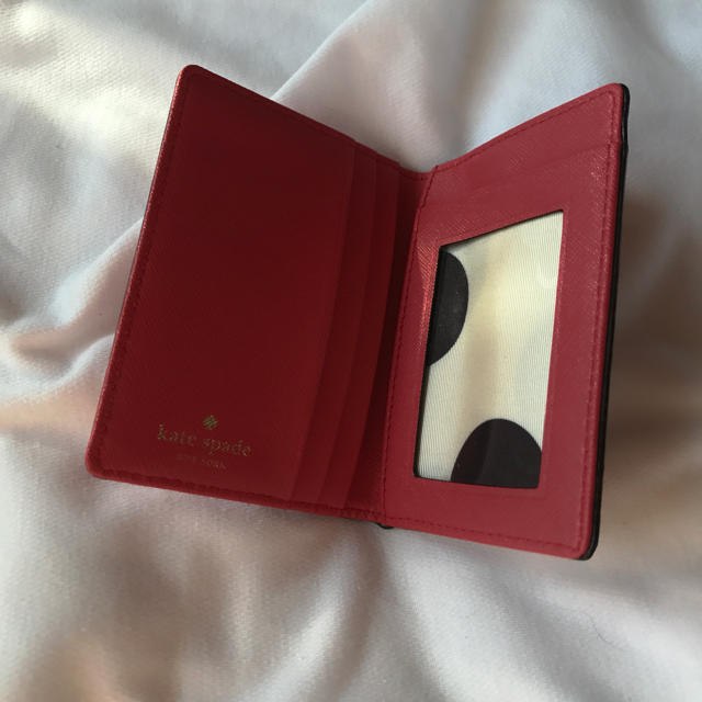 kate spade new york(ケイトスペードニューヨーク)のkate spade レディースのファッション小物(パスケース/IDカードホルダー)の商品写真