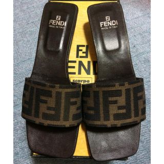 フェンディ(FENDI)のフェンディー サンダル(サンダル)