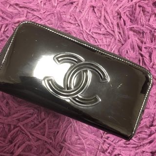 シャネル(CHANEL)のCHANELエナメル財布、難あり。(財布)