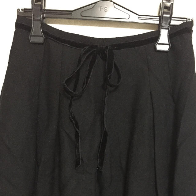 L'EST ROSE(レストローズ)のnatsumi様専用❗️レストローズ♡裾ラメ刺繍のスカート レディースのスカート(ひざ丈スカート)の商品写真