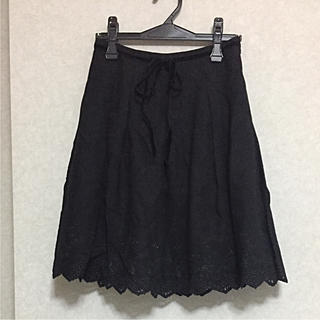 レストローズ(L'EST ROSE)のnatsumi様専用❗️レストローズ♡裾ラメ刺繍のスカート(ひざ丈スカート)