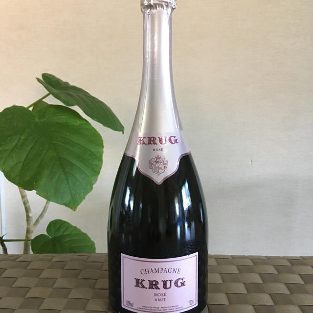 Krug(クリュッグ)のKRUG ROSE BRUT 食品/飲料/酒の酒(シャンパン/スパークリングワイン)の商品写真