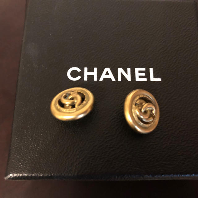 CHANEL(シャネル)のCHANELボタン ハンドメイドの素材/材料(各種パーツ)の商品写真