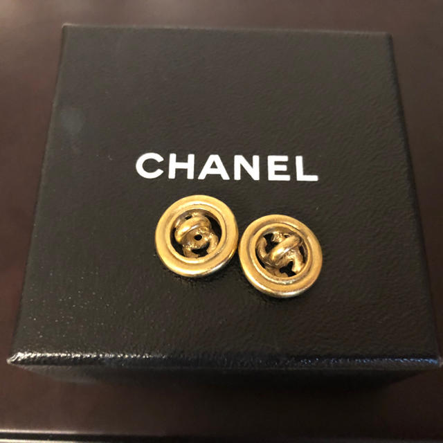 CHANEL(シャネル)のCHANELボタン ハンドメイドの素材/材料(各種パーツ)の商品写真