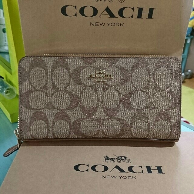 COACH(コーチ)のマサミ様専用COACH長財布 レディースのファッション小物(財布)の商品写真