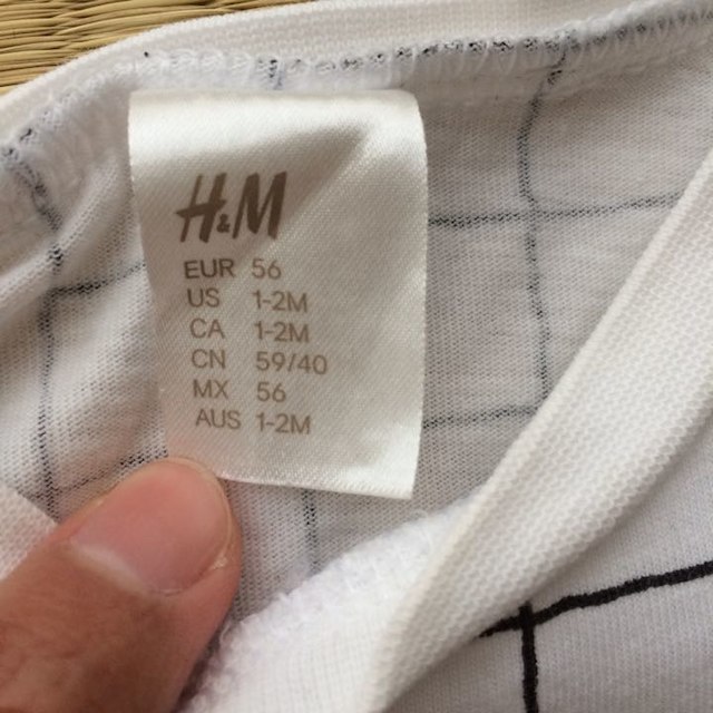H&M(エイチアンドエム)のロンパース 新生児 キッズ/ベビー/マタニティのベビー服(~85cm)(カバーオール)の商品写真