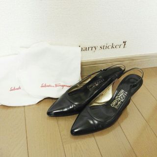 サルヴァトーレフェラガモ(Salvatore Ferragamo)の★フェラガモ　上品パンプス★(ハイヒール/パンプス)