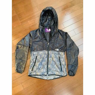 ザノースフェイス(THE NORTH FACE)のTHE NORTH FACE パープルレーベル 花柄パーカー NP2310N(マウンテンパーカー)