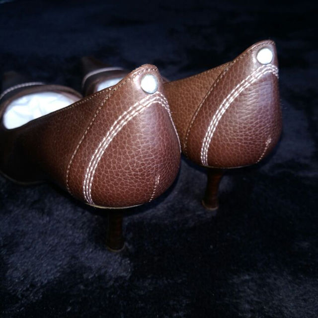 【新品未使用】レディース　本革パンプス レディースの靴/シューズ(ハイヒール/パンプス)の商品写真