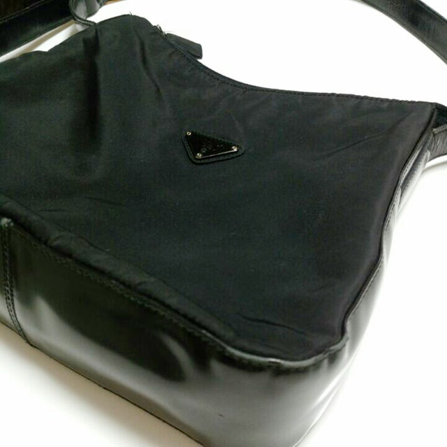 PRADA(プラダ)のPRADA　ナイロンショルダーバッグ レディースのバッグ(ショルダーバッグ)の商品写真