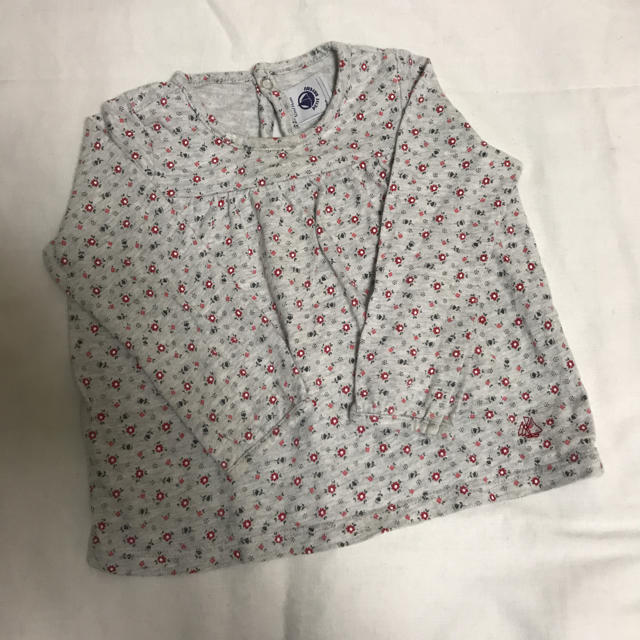 PETIT BATEAU(プチバトー)のプチバトー 74cm トップス キッズ/ベビー/マタニティのベビー服(~85cm)(シャツ/カットソー)の商品写真