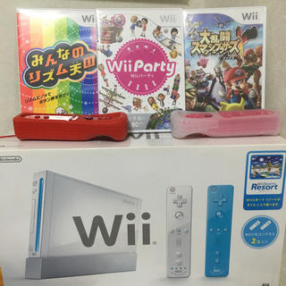 ウィー(Wii)のWiiスポーツリゾートと家族で楽しめるソフトのセット(家庭用ゲーム機本体)