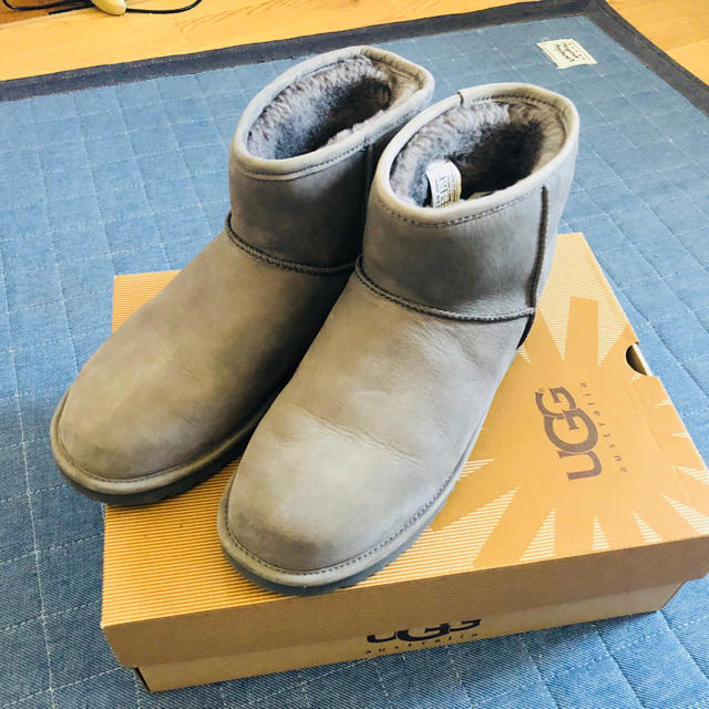 UGG クラッシックミニ