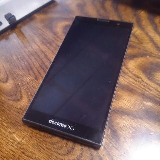 エヌティティドコモ(NTTdocomo)のドコモdocomo★ARROWS NX F-06E★本体 卓上ホルダ付★アローズ(スマートフォン本体)