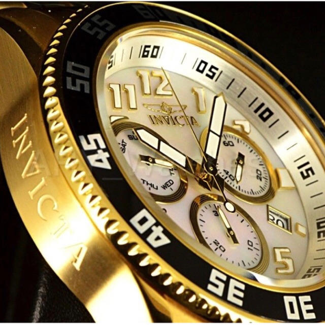 INVICTA(インビクタ)のピーちゃん様専用正規品 PRO DIVER ホワイトMOP 定価10万 メンズの時計(腕時計(アナログ))の商品写真